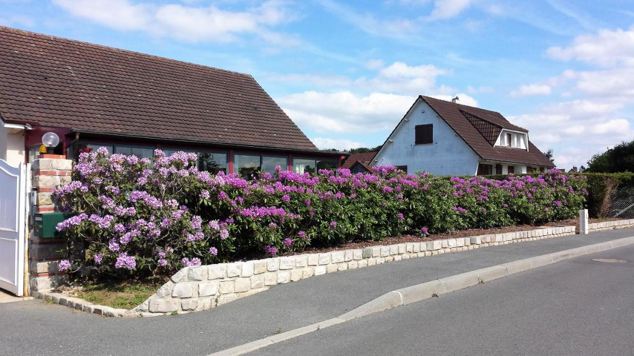 Chambre Privee Avec Salon, Garage Voiture, Velos, Motos Tourville-sur-Arques Exteriér fotografie